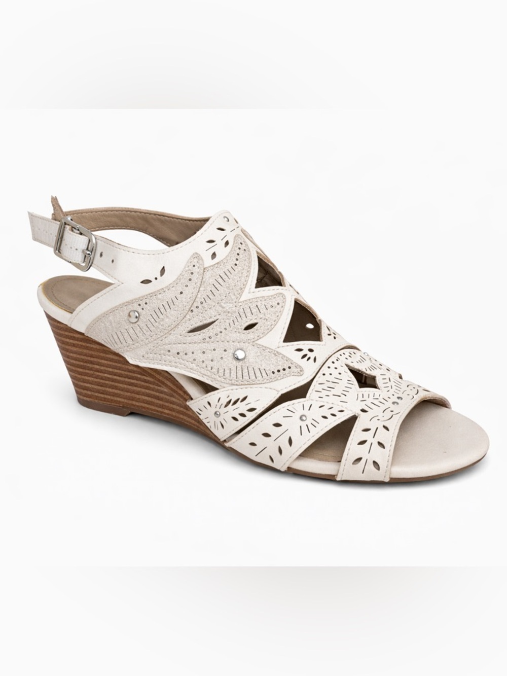 XOXO Soft Wedge Sandals Cream Floral Cutout Peep Toe Women’s 6.5M